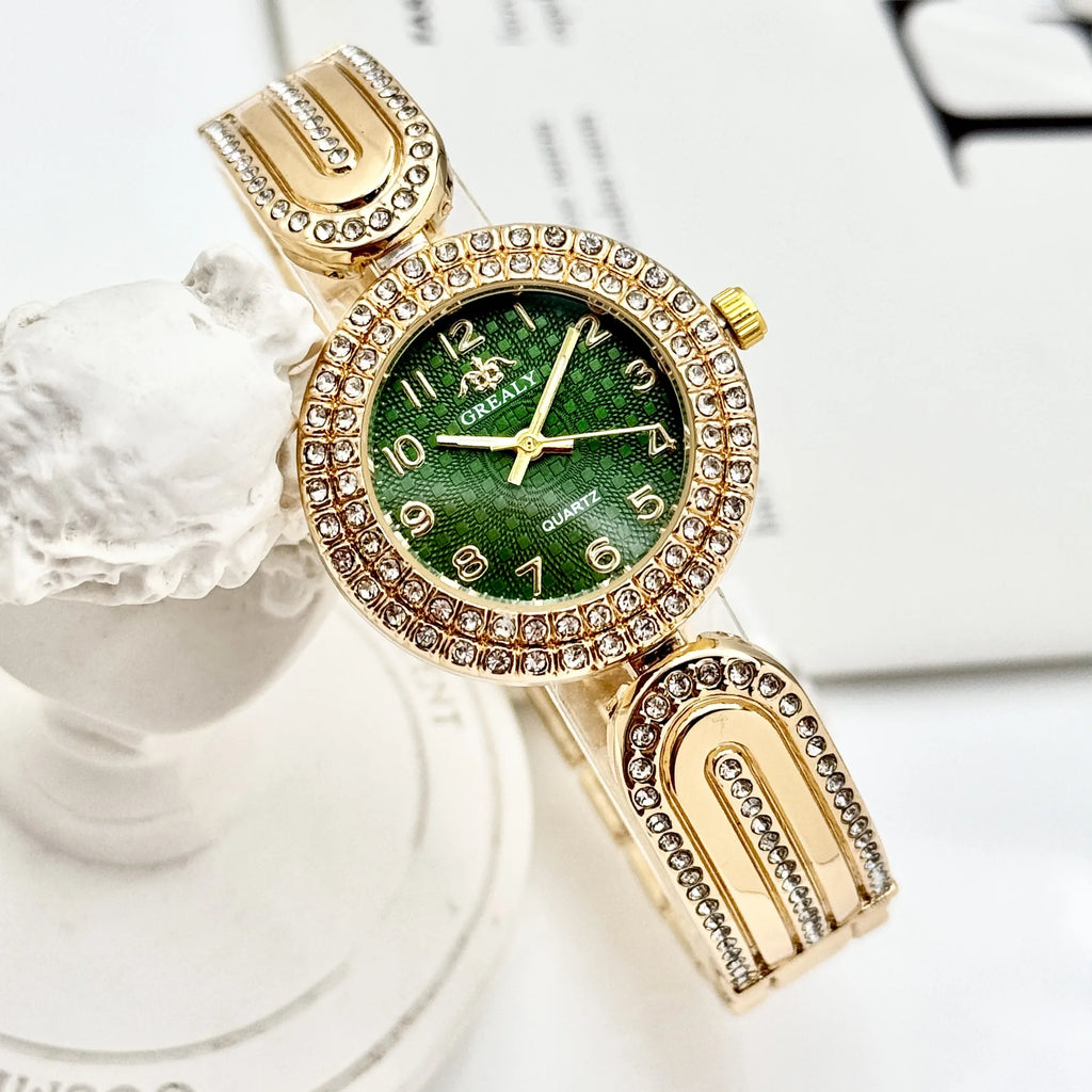 Pretty Girls Wear Prime Watches✨️