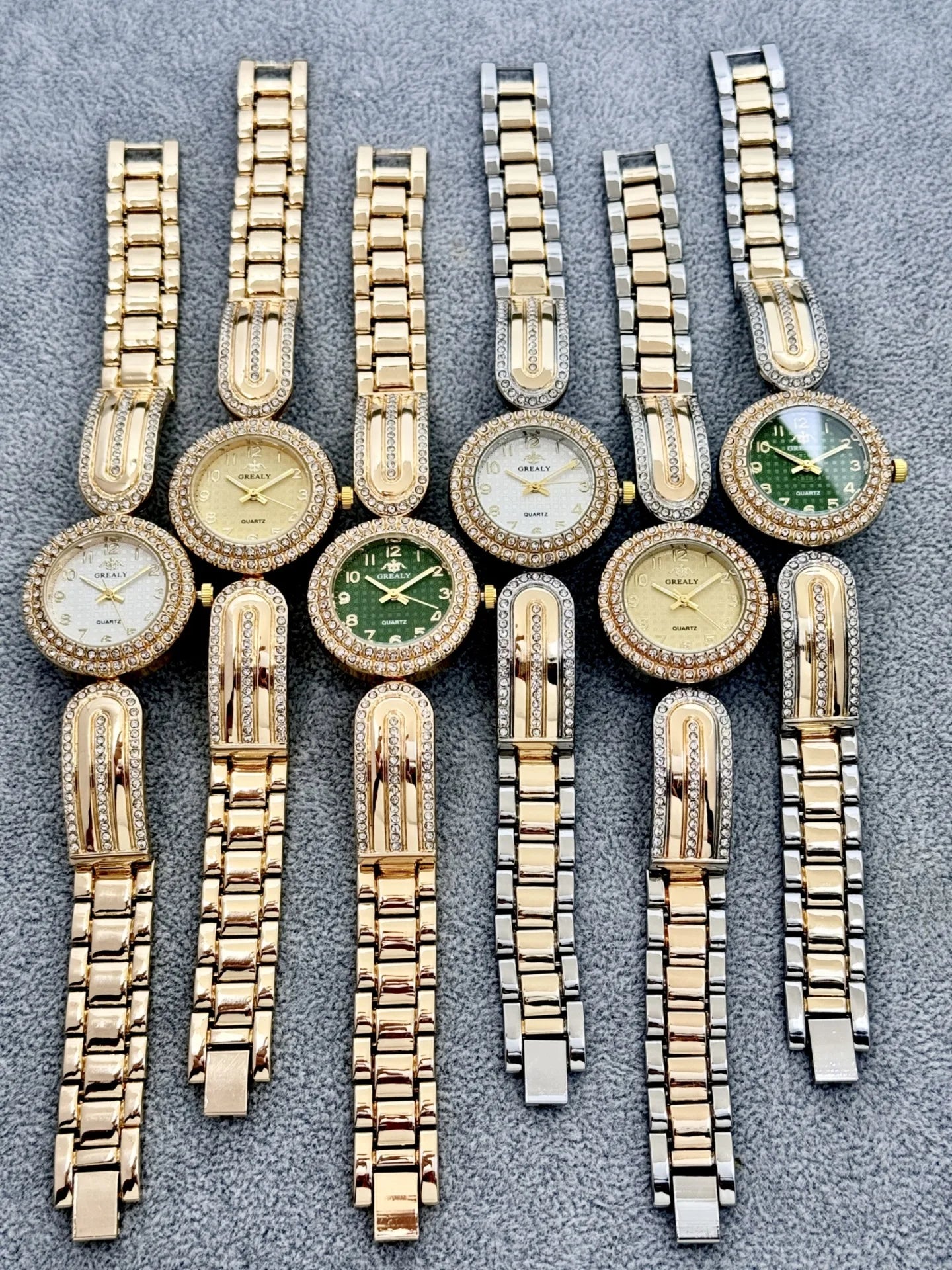 Pretty Girls Wear Prime Watches✨️